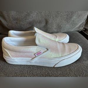 Vans classic slip on, UV color changing! Glitter! 🩷
